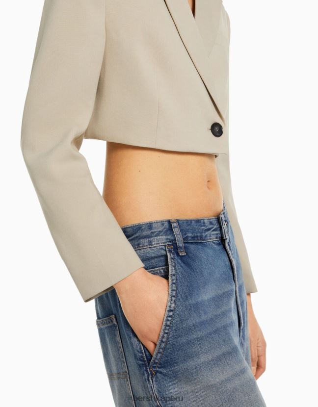 camello Bershka mujer blazer corto de sarga de vestir 806J6B1208