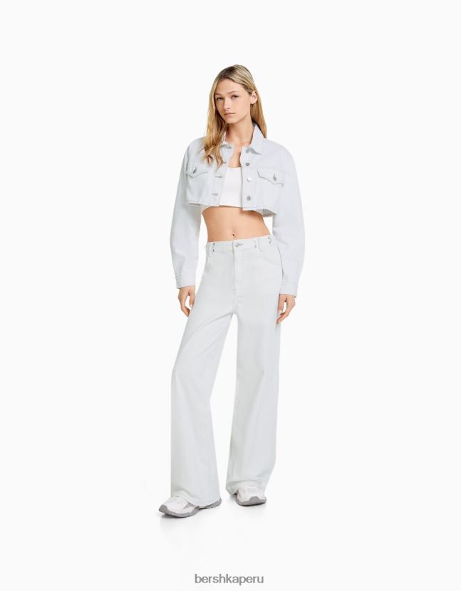 blanco Bershka mujer chamarra de mezclilla corta 806J6B1115