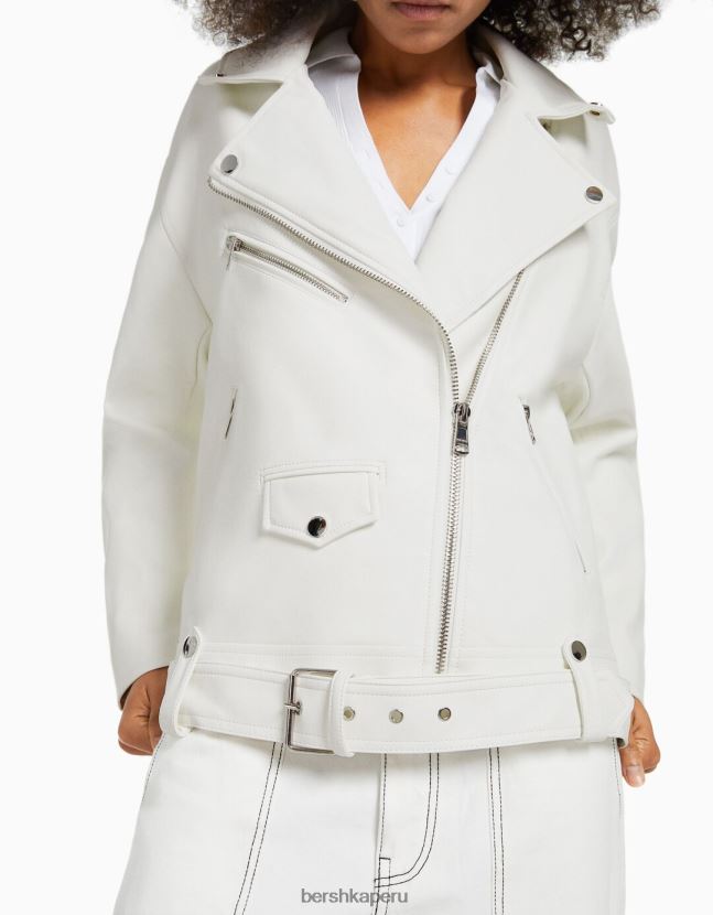 blanquecino Bershka mujer chamarra biker de piel sintética con cinturón 806J6B1132
