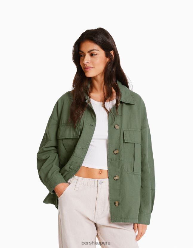 caqui Bershka mujer sobrecamisa de manga larga de algodón con bolsillos 806J6B1125