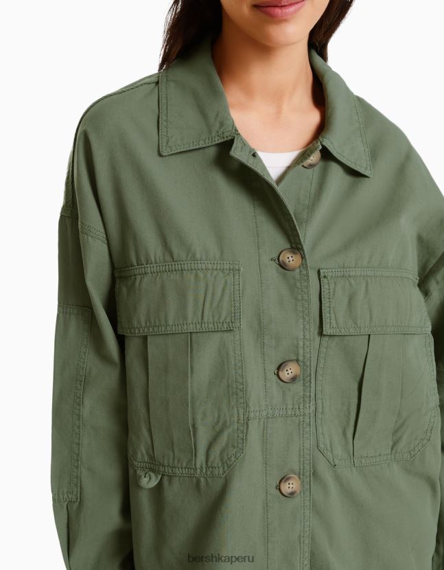 caqui Bershka mujer sobrecamisa de manga larga de algodón con bolsillos 806J6B1125