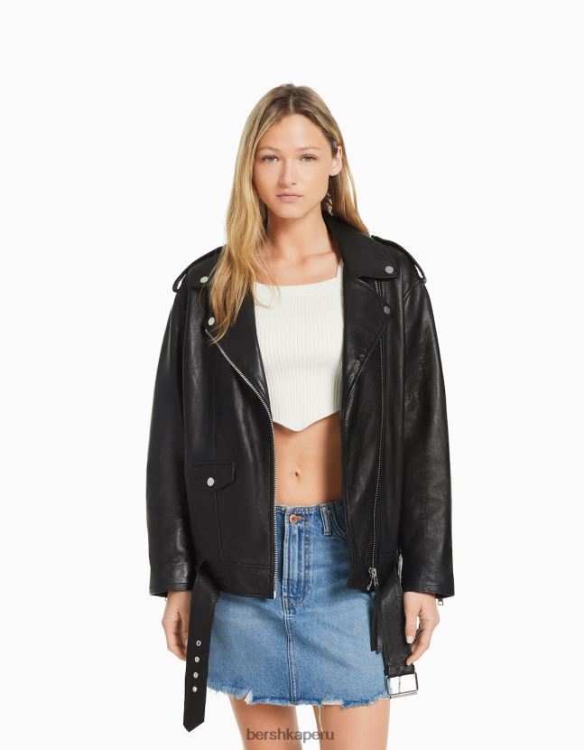 gris Bershka mujer cazadora biker larga de piel con acabado envejecido 806J6B1137