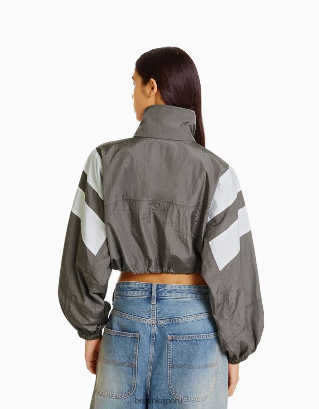 gris Bershka mujer chamarra corta de nailon con diseño colour block 806J6B1110