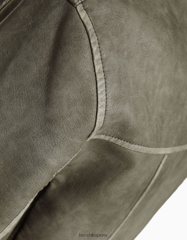 gris oscuro Bershka mujer cazadora biker de piel sintética descolorida con cinturón 806J6B1096