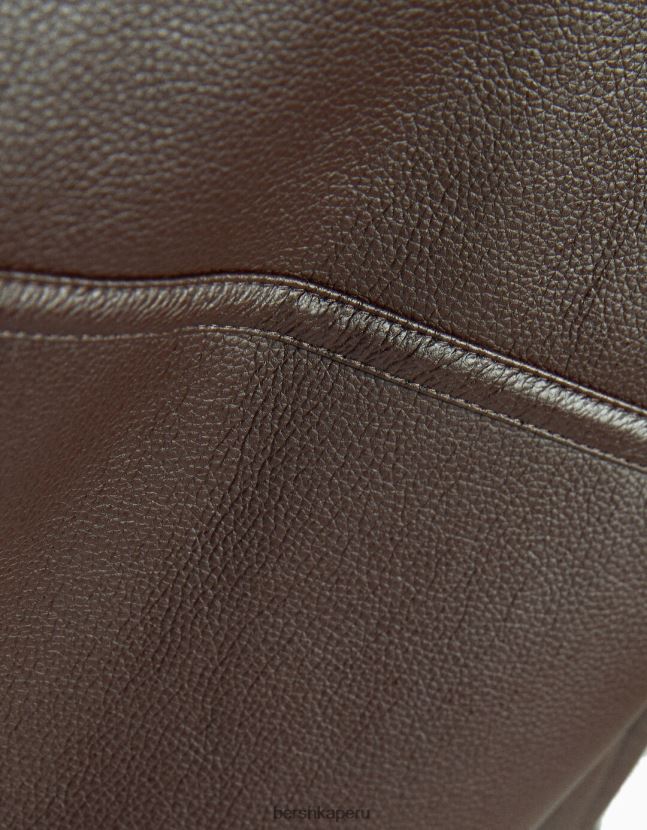 marrón Bershka mujer chaqueta biker de piel sintética con doble faz 806J6B1140
