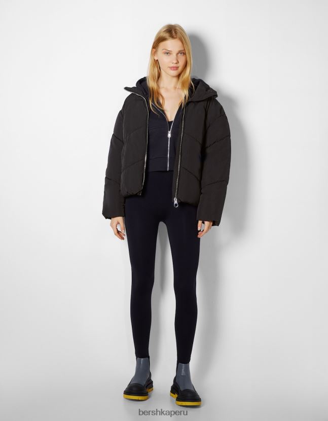 negro Bershka mujer chamarra acolchada oversize de nailon 806J6B1127