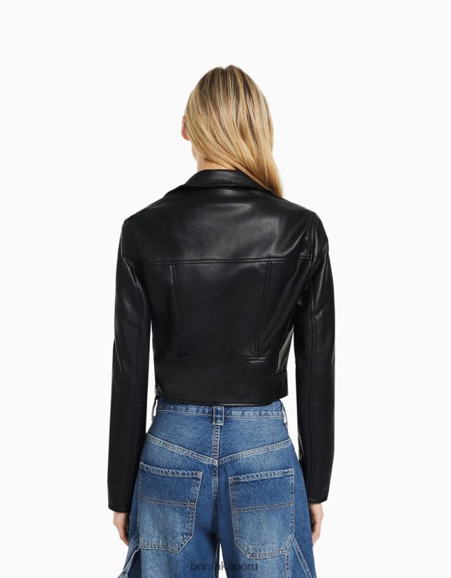 negro Bershka mujer chamarra biker de piel sintética con cinturón 806J6B1095