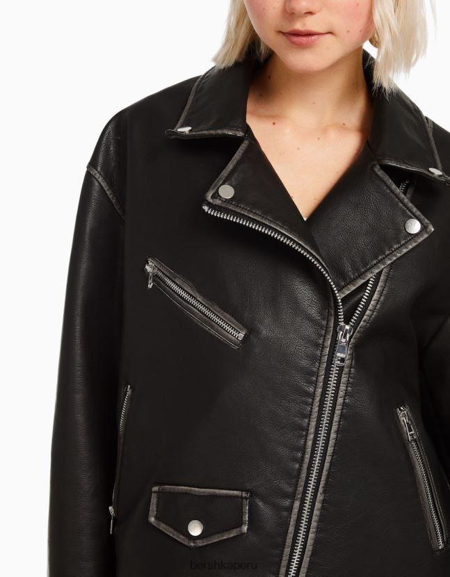 negro Bershka mujer chamarra biker de piel sintética con cinturón 806J6B1131