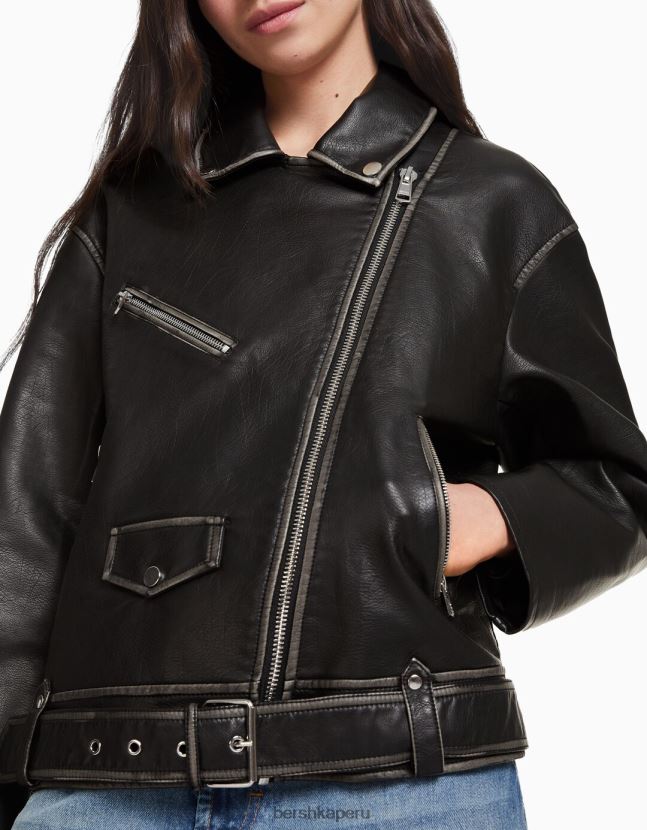 negro Bershka mujer chamarra biker de piel sintética con cinturón 806J6B1133