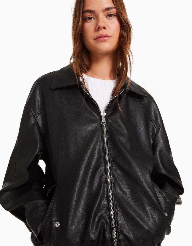 negro Bershka mujer chaqueta dad fit de piel sintética 806J6B1098