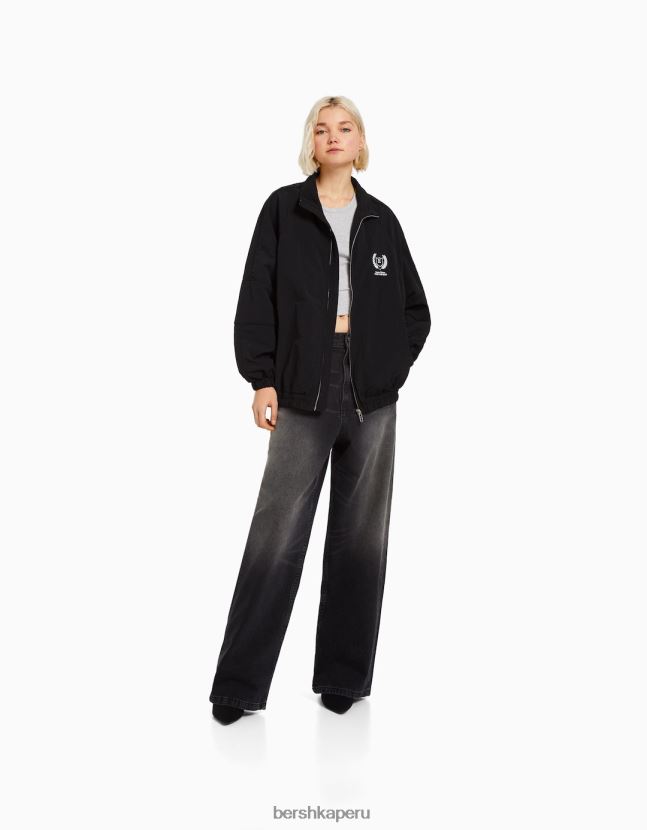 negro Bershka mujer cortavientos de nailon 806J6B1120