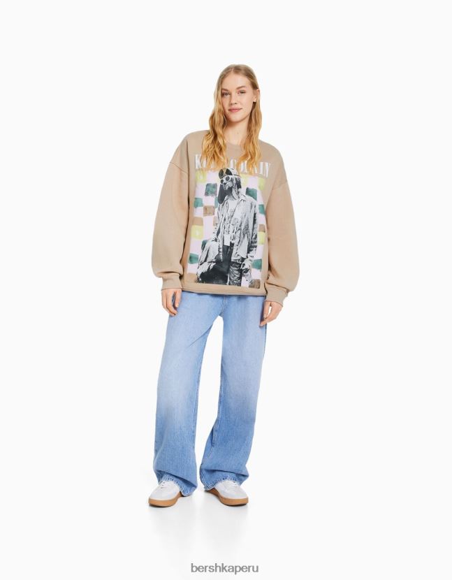 camello Bershka mujer sudadera con estampado de kurt cobain 806J6B1251
