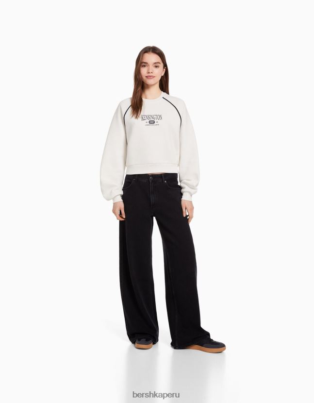 crema Bershka mujer sudadera con cuello redondo y estampado en contraste 806J6B1263