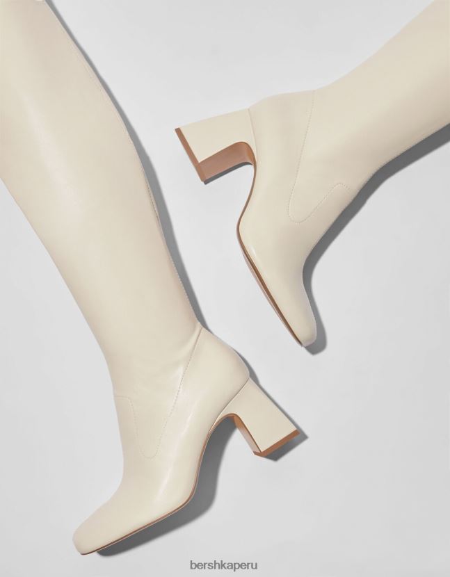 crudo Bershka mujer botas mosqueteras con tacón medio 806J6B2300