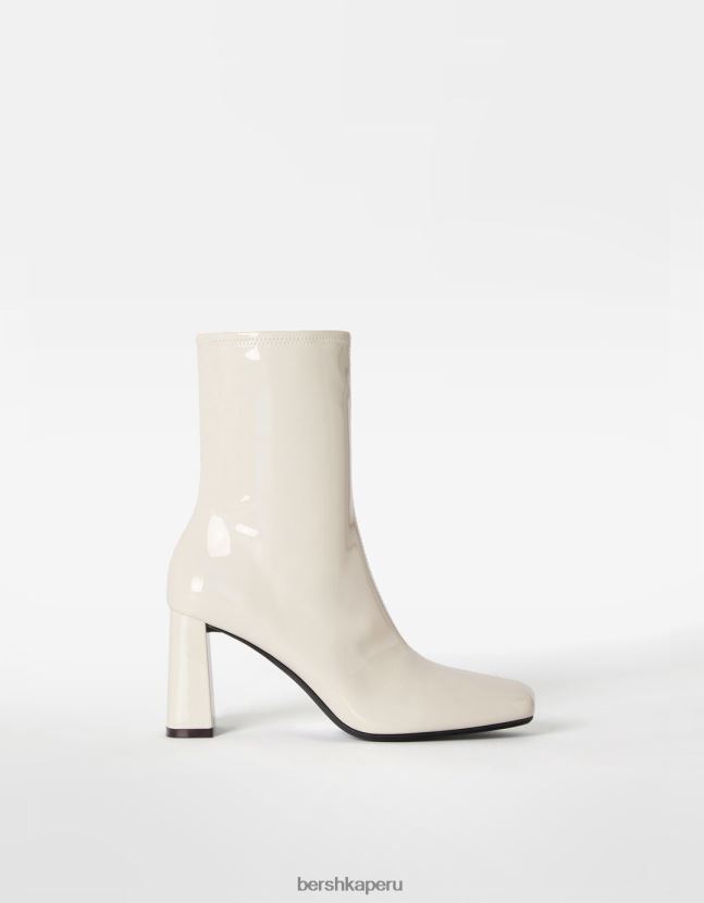 crudo Bershka mujer botines ajustados de charol con tacón alto 806J6B2320