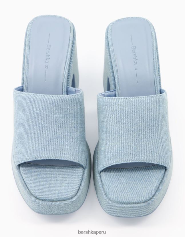 lavado azul Bershka mujer mules de mezclilla con plataforma 806J6B1957
