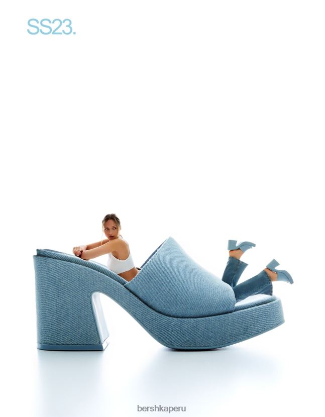 lavado azul Bershka mujer mules de mezclilla con plataforma 806J6B2178