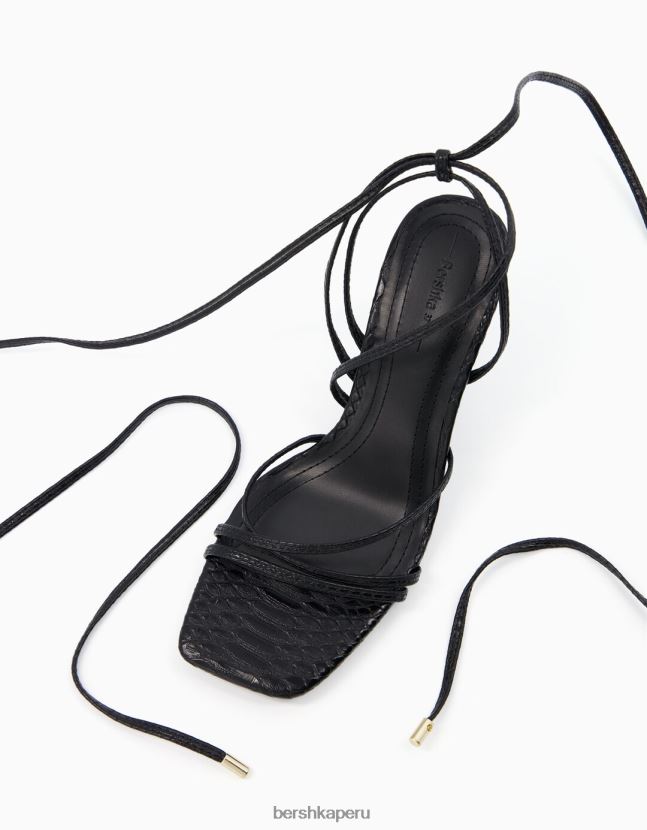 negro Bershka mujer sandalias de tacón alto con estampado animal grabado y cordones 806J6B2175