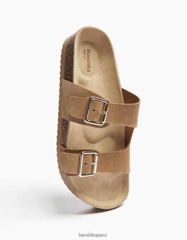 arena Bershka mujer sandalias planas con hebilla de cuero 806J6B2226
