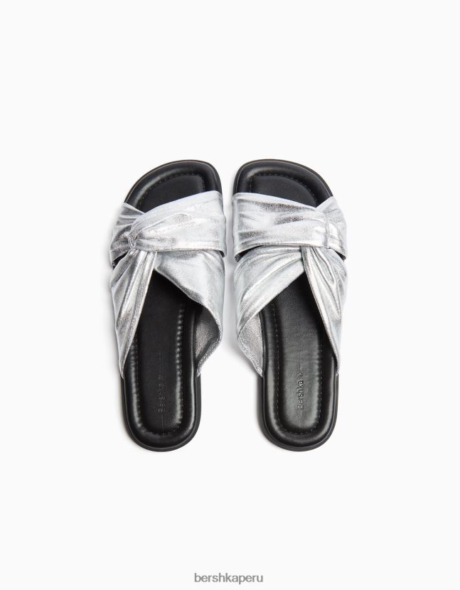 exclusivo Bershka mujer sandalias planas con detalle de nudo metalizado 806J6B2216
