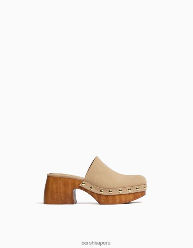 arena Bershka mujer zuecos de tacón con plataforma y tachuelas 806J6B2247