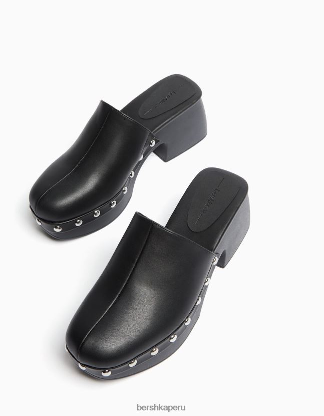 negro Bershka mujer zuecos de tacón con plataforma y tachuelas 806J6B2246