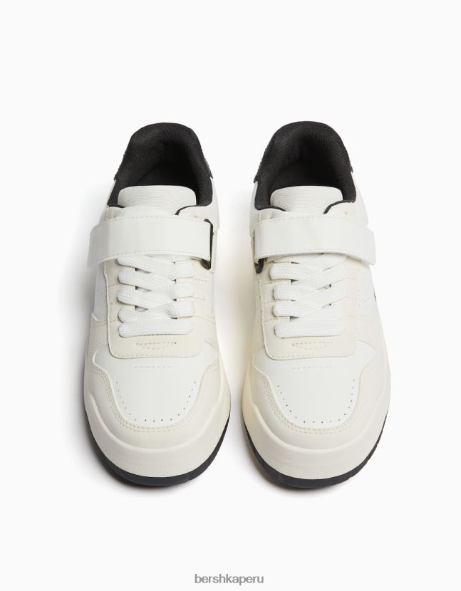 blanco Bershka mujer zapatillas brogue con detalle de correa 806J6B2104