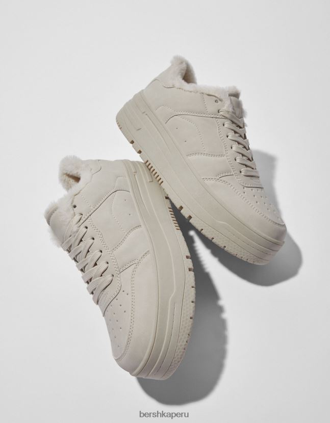 crudo Bershka mujer zapatillas deportivas con plataforma y detalle de pelo sintético 806J6B2121