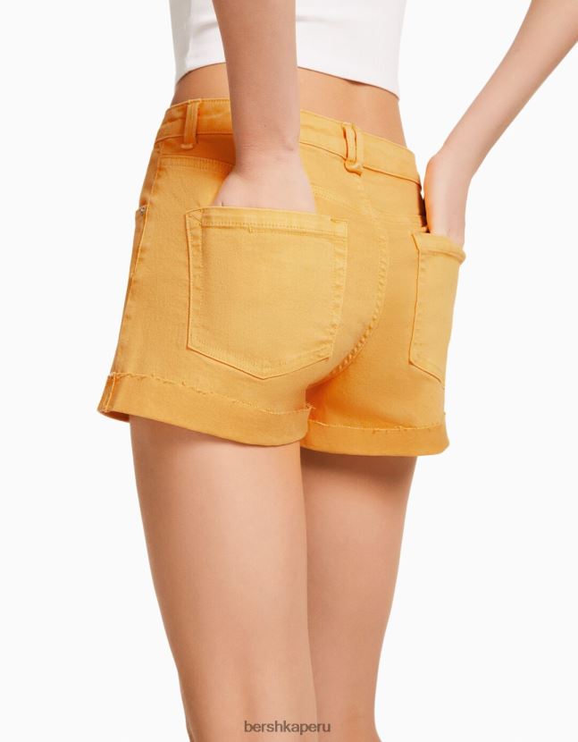 amarillo Bershka unisexo shorts de sarga confort con dobladillos vueltos 806J6B4030