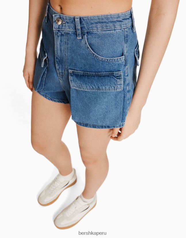 azul claro Bershka unisexo shorts de mezclilla cargo 806J6B4006