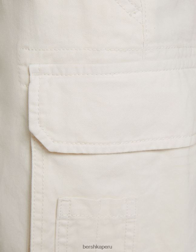 blanquecino Bershka unisexo bermudas cargo de algodón con tirantes 806J6B4025