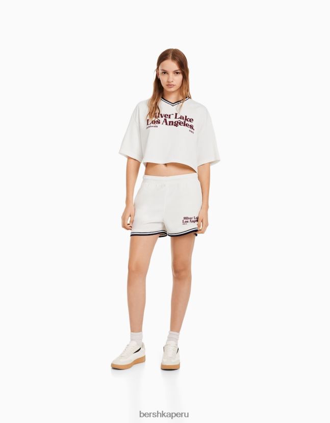 crema Bershka unisexo shorts de felpa estampados con ribetes 806J6B4061