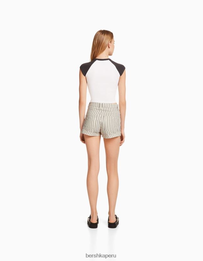crema Bershka unisexo shorts de sarga confort con dobladillos vueltos 806J6B4028