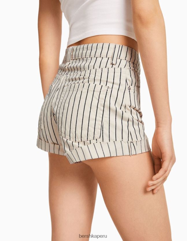crema Bershka unisexo shorts de sarga confort con dobladillos vueltos 806J6B4028