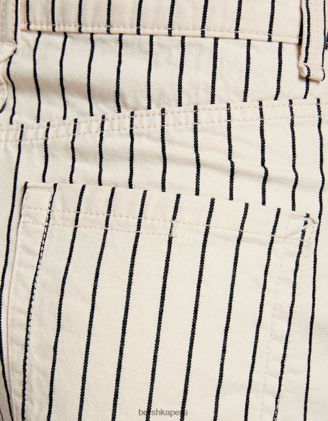 crema Bershka unisexo shorts de sarga confort con dobladillos vueltos 806J6B4028
