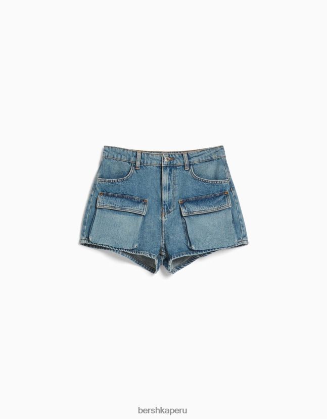 lavado azul Bershka unisexo shorts de mezclilla cargo 806J6B4009