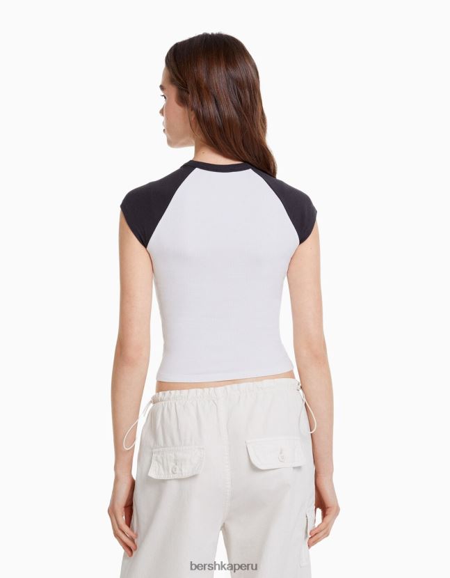 blanco negro Bershka unisexo camiseta estampada con mangas raglán cortas 806J6B3712