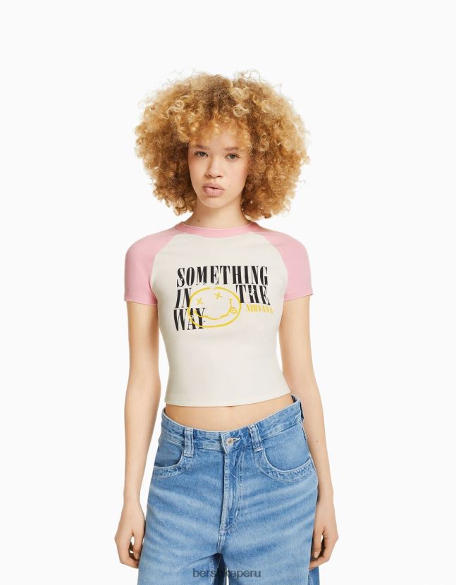 rosa Bershka unisexo camiseta con estampado de nirvana y mangas raglán cortas 806J6B3734