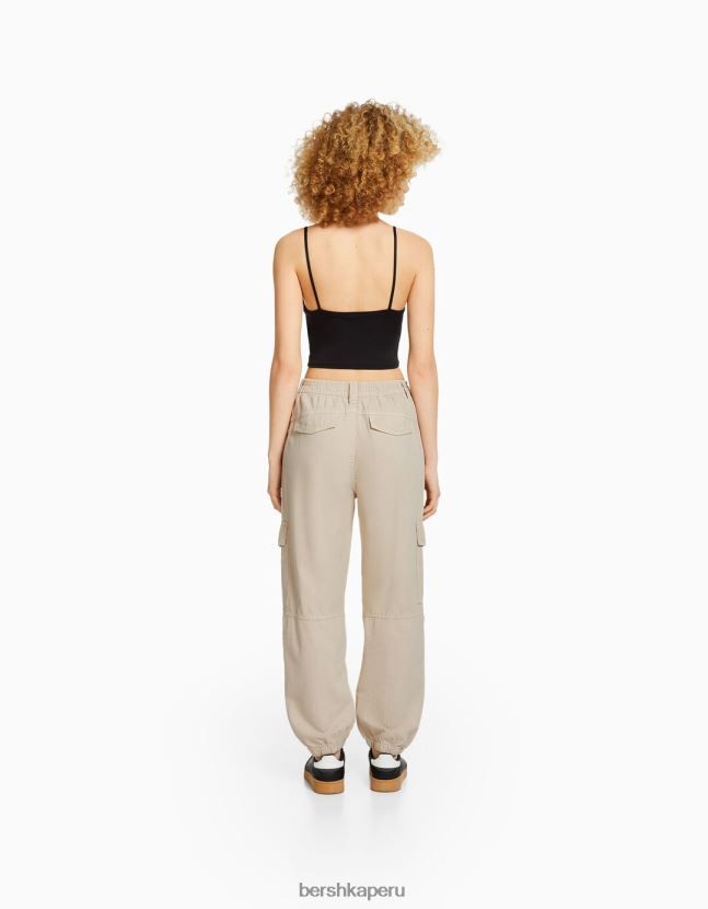arena Bershka unisexo joggers de algodón con cintura fruncida y bolsillos 806J6B3891