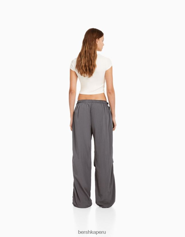 gris Bershka unisexo joggers de paracaídas de nailon 806J6B3895