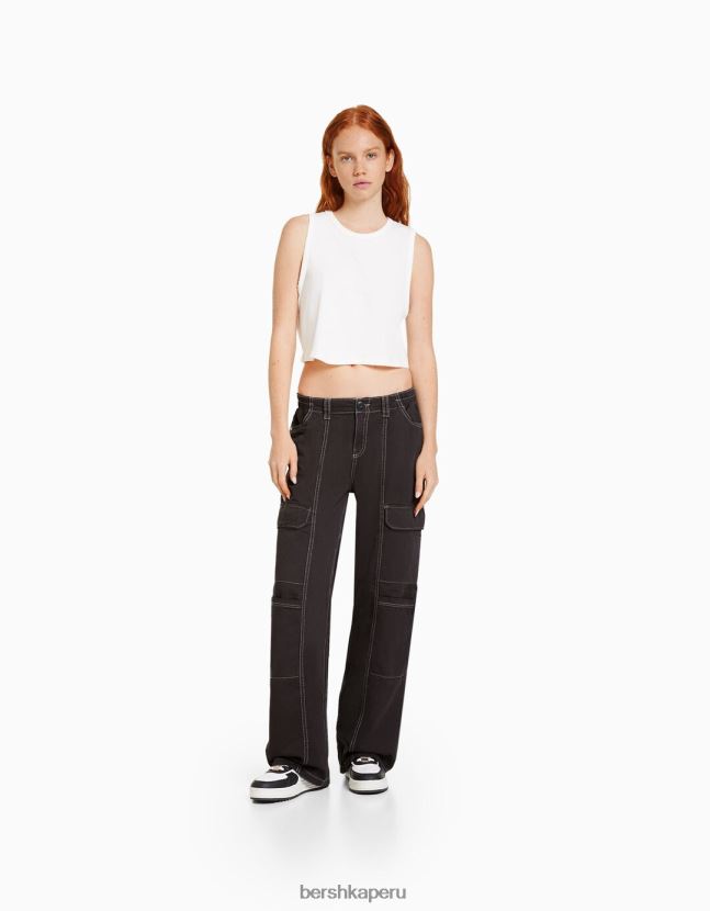 gris oscuro Bershka unisexo pantalones cargo de algodón de tiro bajo con hilo en contraste 806J6B3903