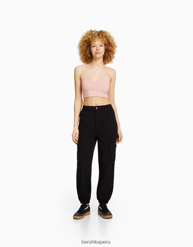 negro Bershka unisexo joggers de algodón con cintura fruncida y bolsillos 806J6B3890
