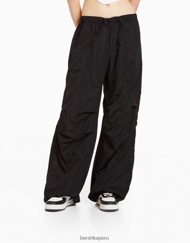 negro Bershka unisexo pantalones de paracaídas de nailon 806J6B3896