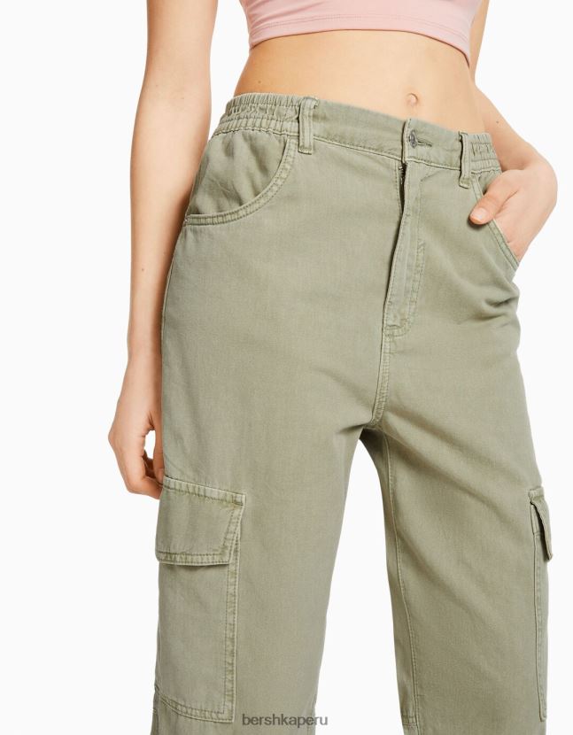verde Bershka unisexo joggers de algodón con cintura fruncida y bolsillos 806J6B3892