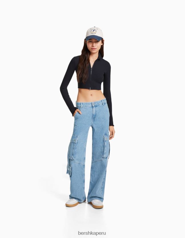 azul claro Bershka unisexo jeans cargo con múltiples bolsillos 806J6B3914