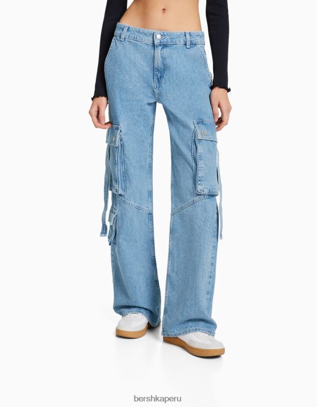 azul claro Bershka unisexo jeans cargo con múltiples bolsillos 806J6B3914
