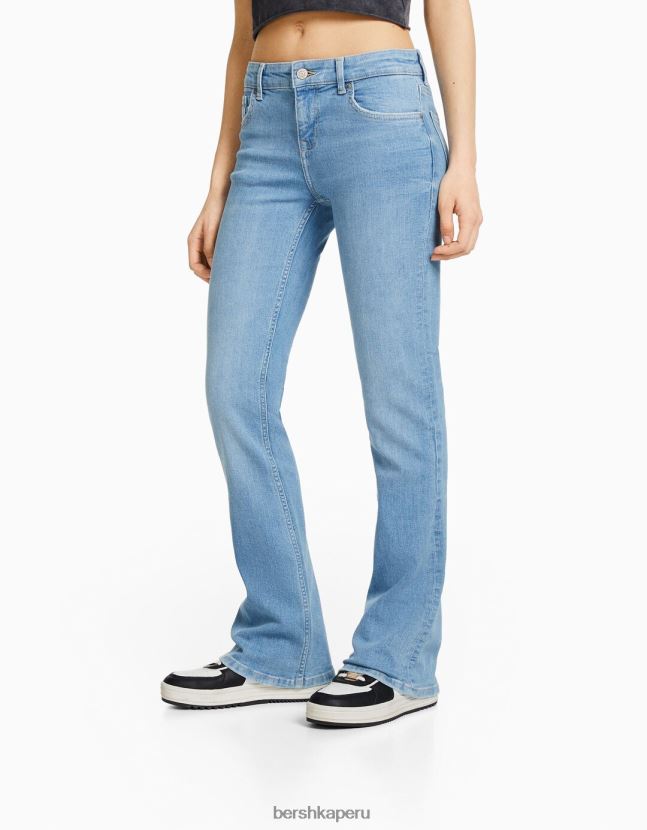 azul claro Bershka unisexo vaqueros boot-cut de cintura baja 806J6B3954