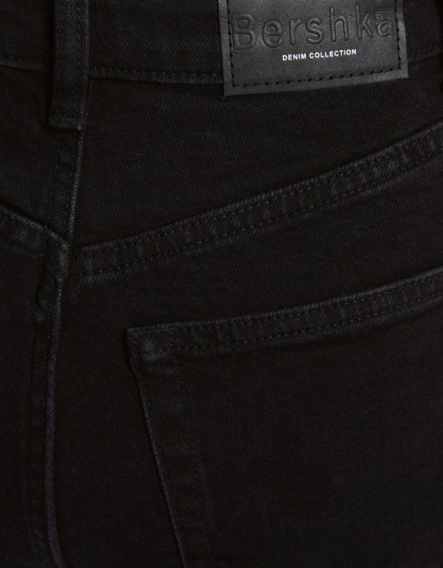 negro Bershka unisexo vaqueros mom slim de corte cómodo 806J6B3921